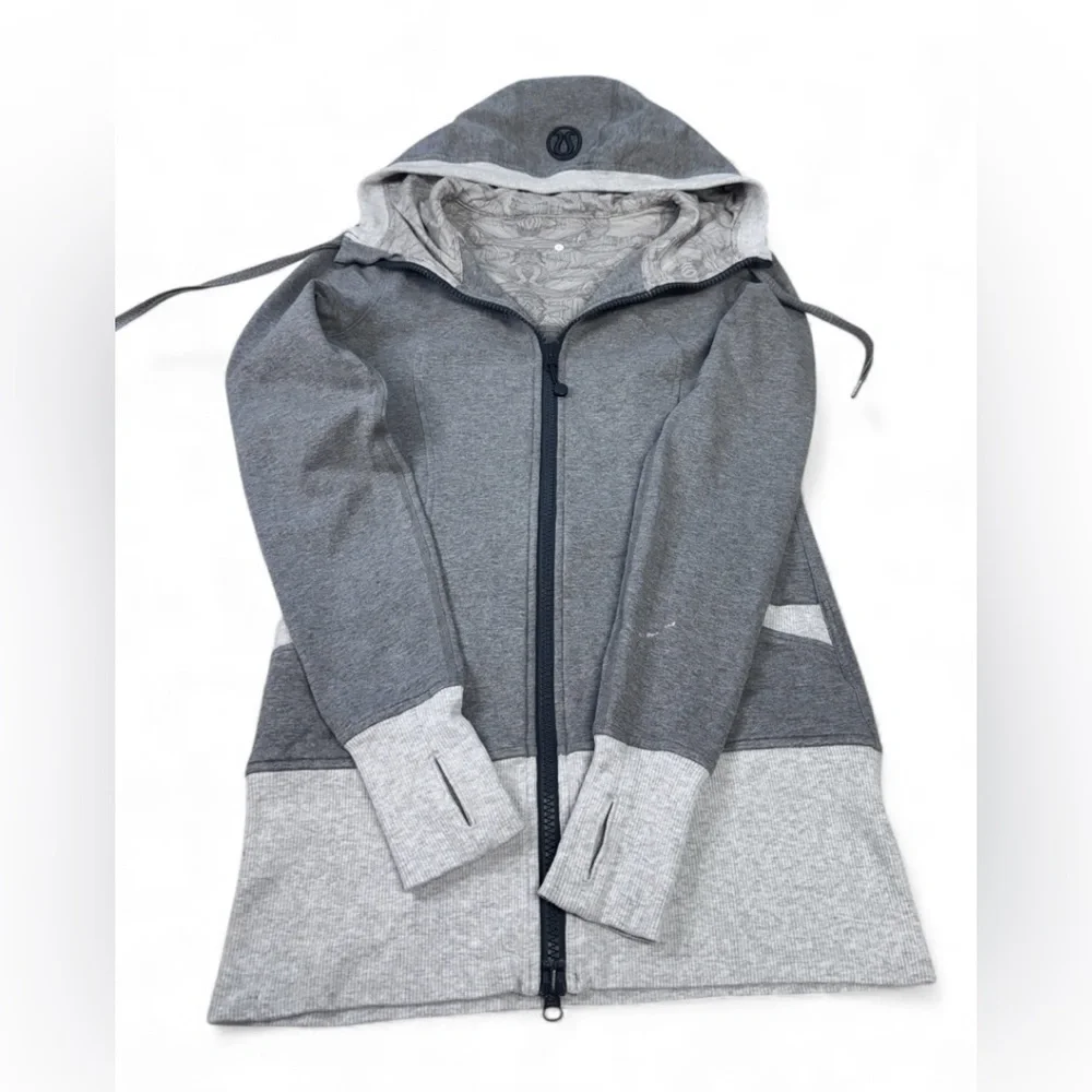 Lululemon Athletica Gray Zip Up Hoodie Sz.8